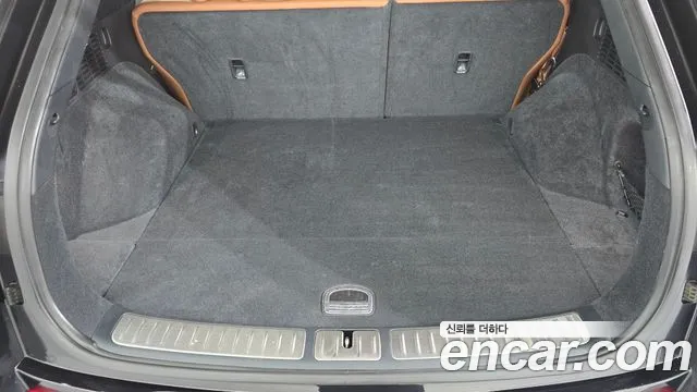 Genesis GV70 — Фото автомобиля 15