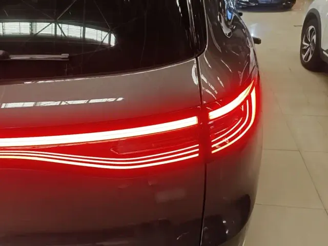 Geely Galaxy E5 — Фото автомобиля 7