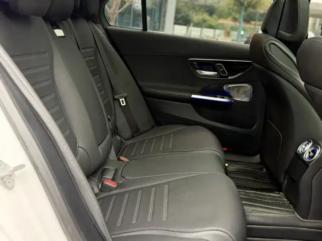 Mercedes-Benz C-Class — Фото автомобиля 5