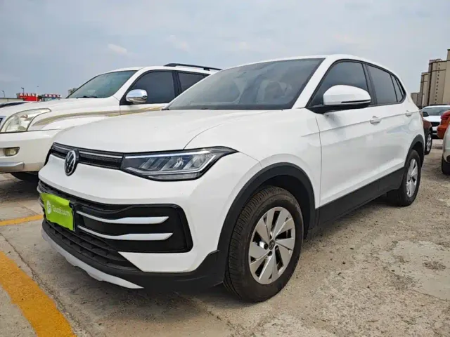 Фотография автомобиля — Volkswagen Tharu
