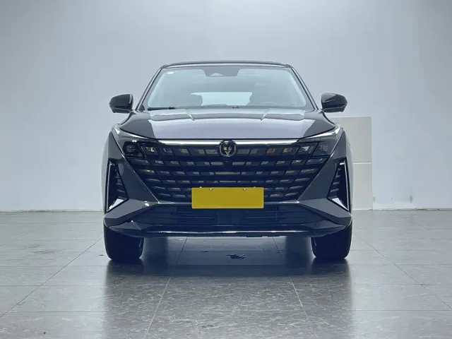 Changan UNI-Z — Фото автомобиля 2