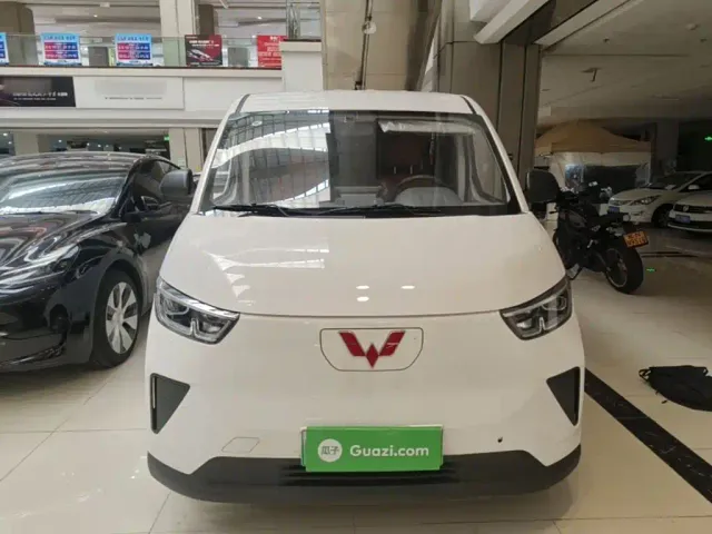 Wuling Yangguang — Фото автомобиля 2