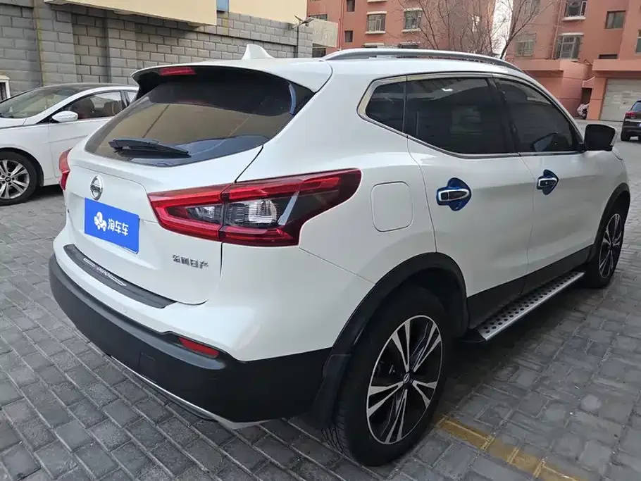 Nissan Qashqai 2022 2.0L CVT XV Prem Luxury Edition — Фото автомобиля 3