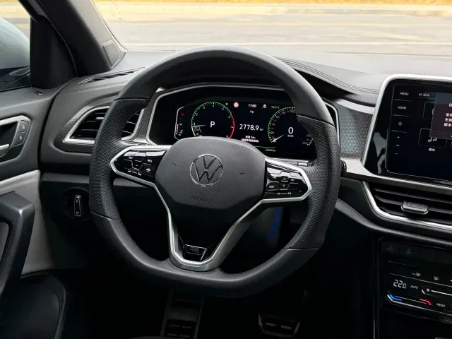 Volkswagen T-Roc — Фото автомобиля 5