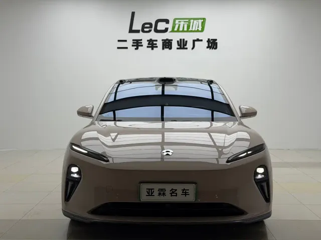 Nio ET5 — Фото автомобиля 2