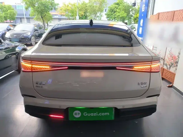 BYD Seal 07 DM-i — Фото автомобиля 5