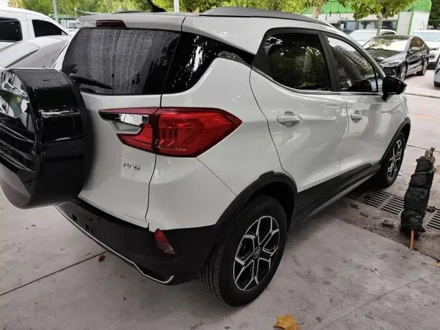 BYD Yuan Pro — Фото автомобиля 3