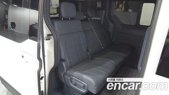 Kia PV5 — Фото автомобиля 17