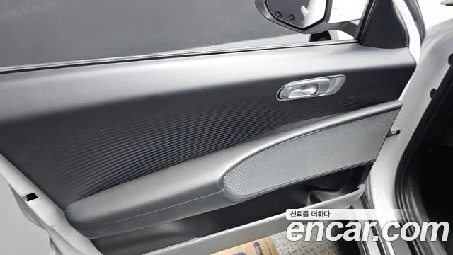 Hyundai Ioniq 6 — Фото автомобиля 13