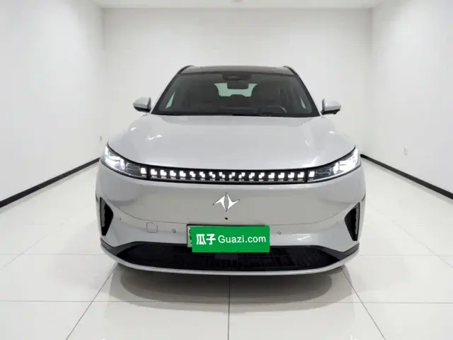 Dongfeng eπ 008 — Фото автомобиля 2
