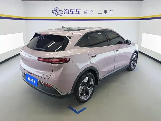 Bestune Yueyi 03 — Фото автомобиля 3