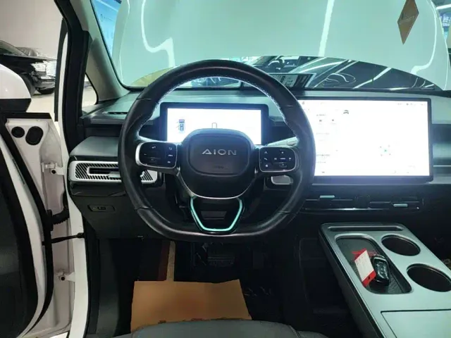 GAC Aion Y — Фото автомобиля 10