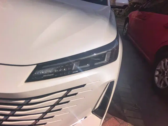 Changan Eado — Фото автомобиля 5