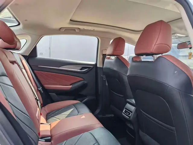 Changan Eado — Фото автомобиля 13