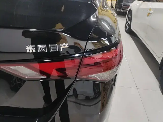 Nissan Sylphy — Фото автомобиля 7