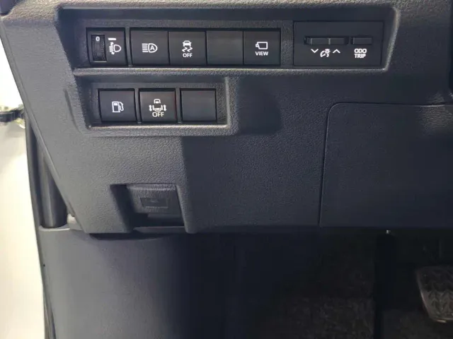 Toyota Sienna — Фото автомобиля 17
