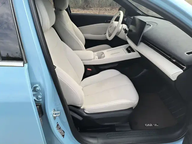 Baojun Yunhai — Фото автомобиля 24