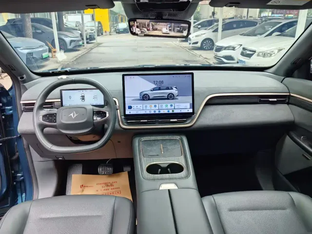 Dongfeng eπ 008 — Фото автомобиля 6