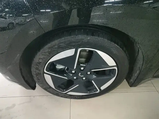 Wuling Starlight — Фото автомобиля 22