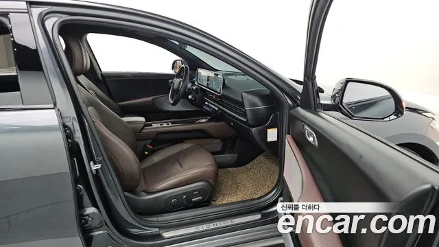Hyundai Ioniq 6 — Фото автомобиля 24