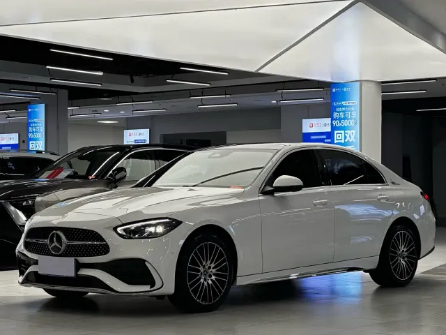 Mercedes-Benz C-Class — Фото автомобиля 2