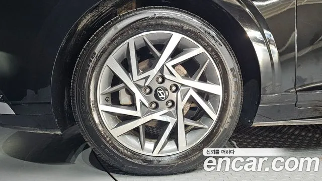 Hyundai Grandeur GN7 — Фото автомобиля 5