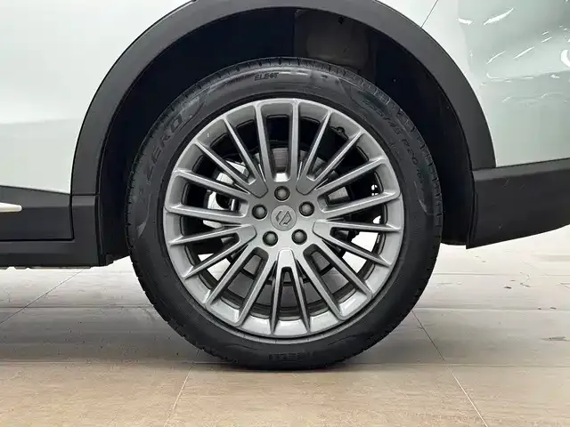 Leapmotor C11 — Фото автомобиля 13