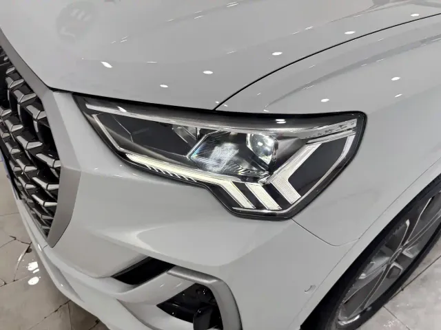 Audi Q3 — Фото автомобиля 8