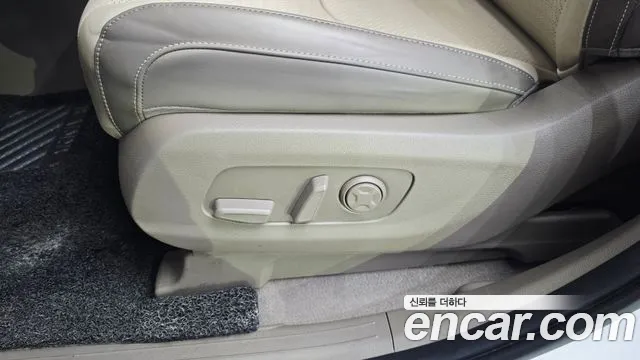 Kia Canival Carnival 4 поколение Бензин 9 мест Hi-Limousine — Фото автомобиля 28