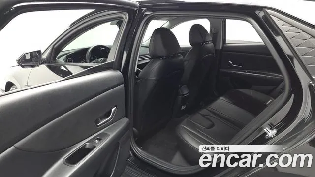 Hyundai AVANTE Новый Avante (CN7) — Фото автомобиля 26