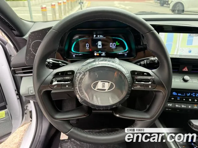 Hyundai Avante CN7 — Фото автомобиля 18