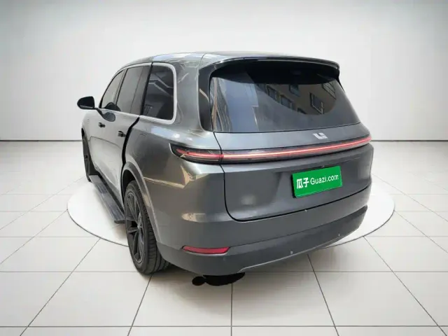 Li Auto L9 — Фото автомобиля 4