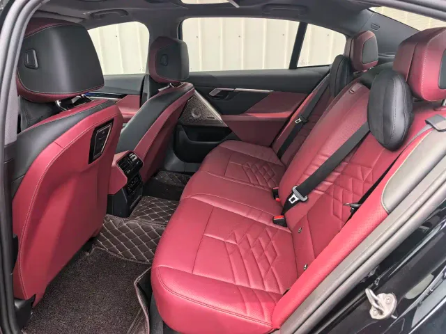BMW 5 Series — Фото автомобиля 6