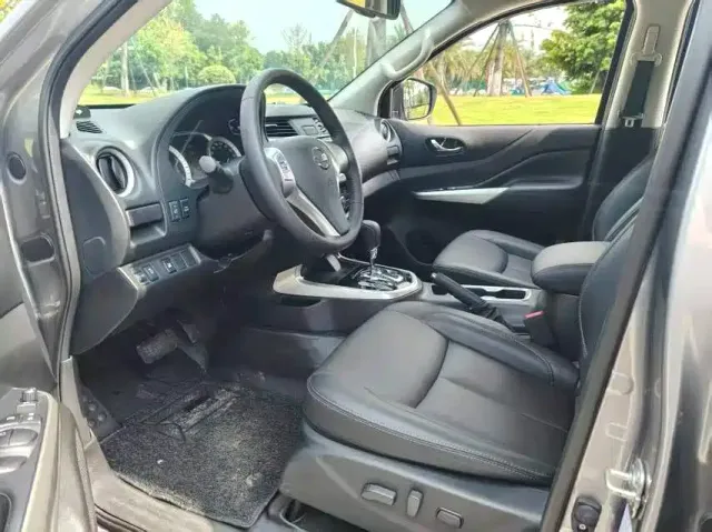 Nissan Navara — Фото автомобиля 5