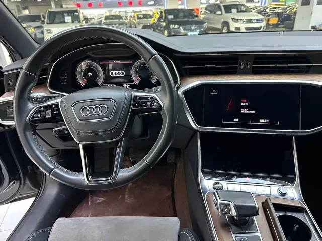 Audi A6L — Фото автомобиля 12