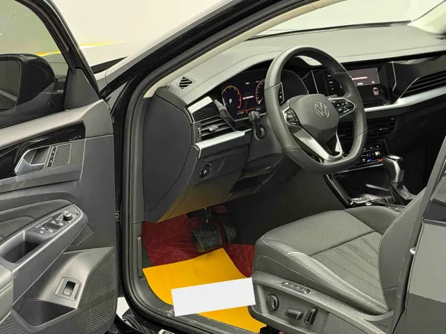 Volkswagen Passat — Фото автомобиля 7