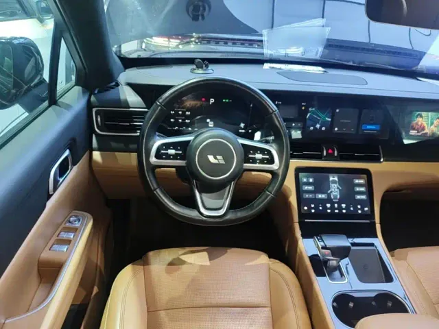 Li Auto ONE — Фото автомобиля 10