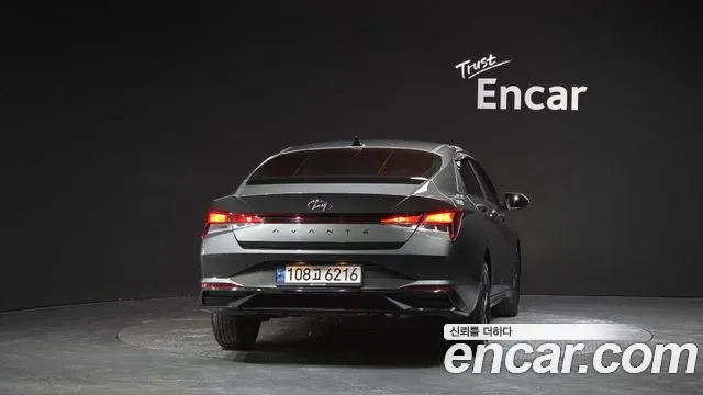 Hyundai Avante — Фото автомобиля 4