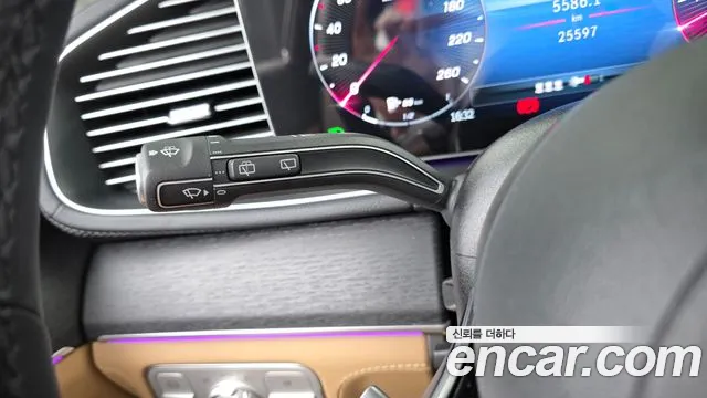 Mercedes-Benz GLE-Class — Фото автомобиля 21
