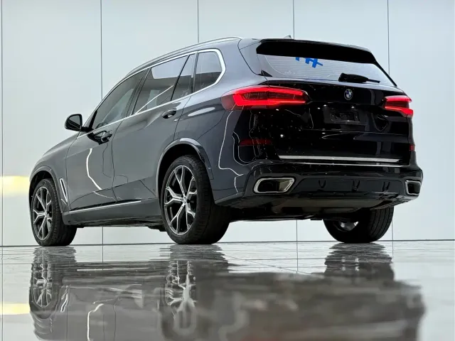 BMW X5 — Фото автомобиля 16