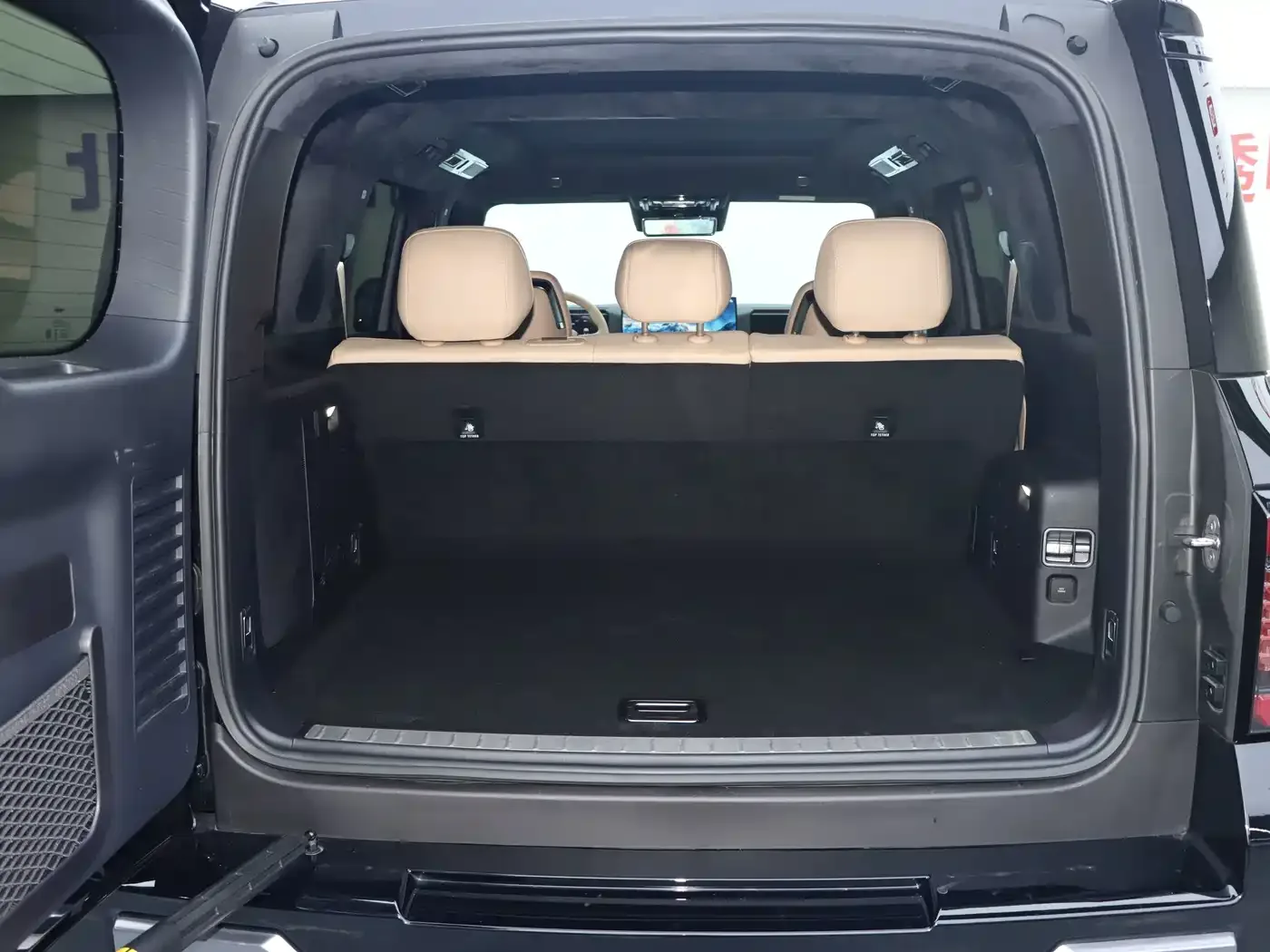 Fang Cheng Bao Leopard 8 2026 Zhihong Flagship Edition 5-seater — Фото автомобиля 20