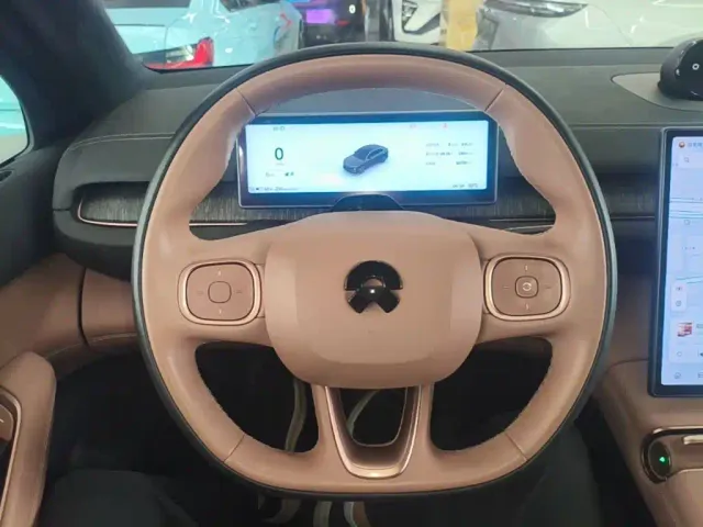 Nio EC6 — Фото автомобиля 10