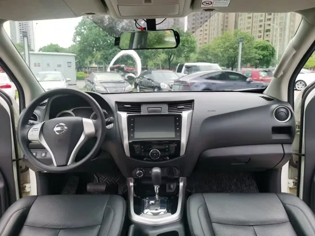 Nissan Terra — Фото автомобиля 9
