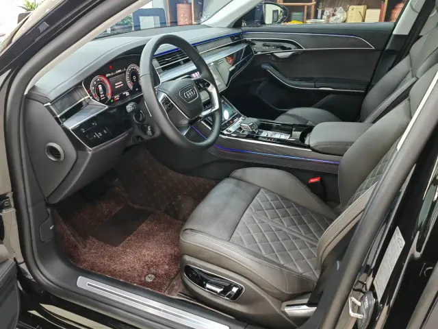Audi A8 — Фото автомобиля 7