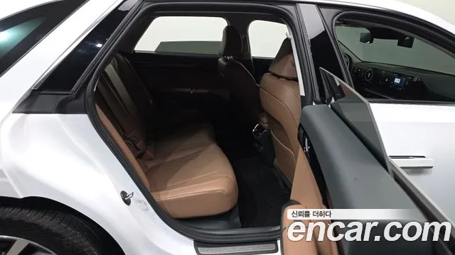 Hyundai Grandeur Grandeur (GN7) — Фото автомобиля 8