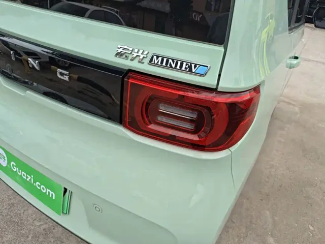 Wuling Hongguang Mini EV — Фото автомобиля 7