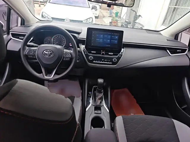 Toyota Corolla — Фото автомобиля 9