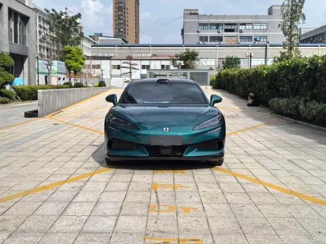 Denza Z9GT — Фото автомобиля 2