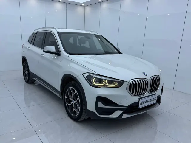 BMW X1 — Фото автомобиля 3