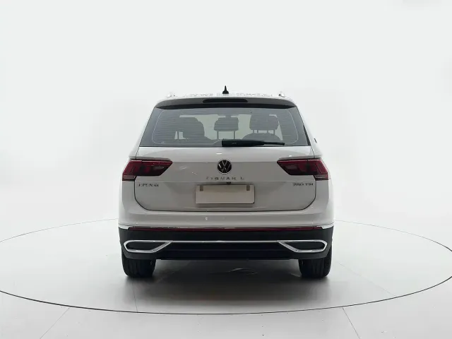 Volkswagen Tiguan L — Фото автомобиля 5